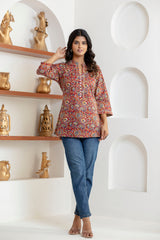 soft breathable cotton fabric texture in women’s top