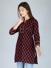 side view of cotton block print top for women