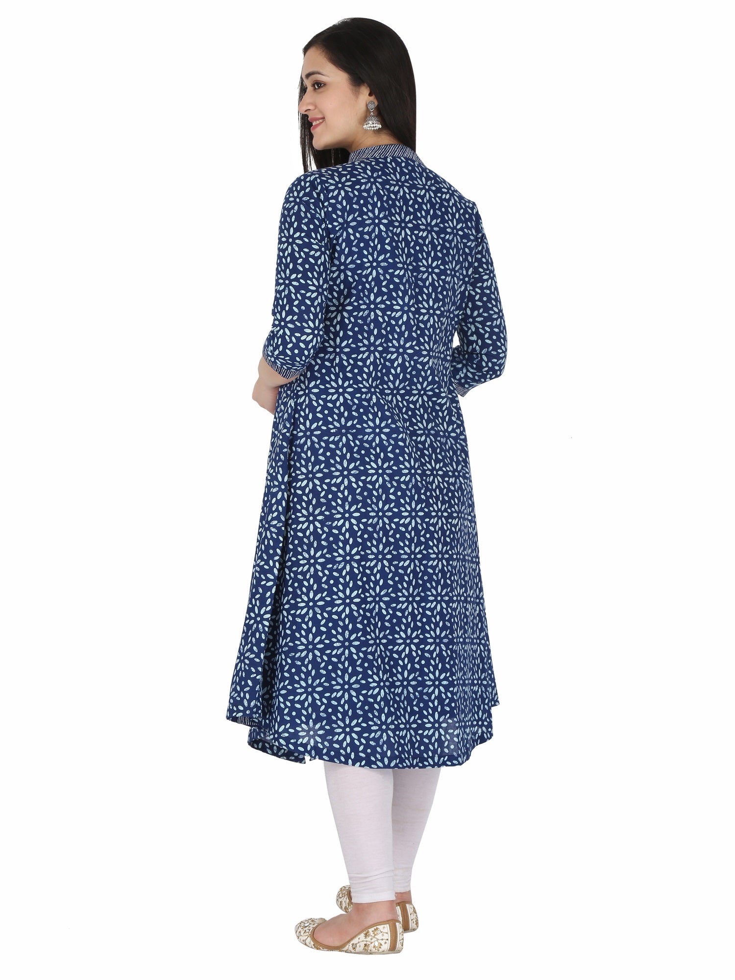 back view of women’s cotton Jaipuri kurta shrug set