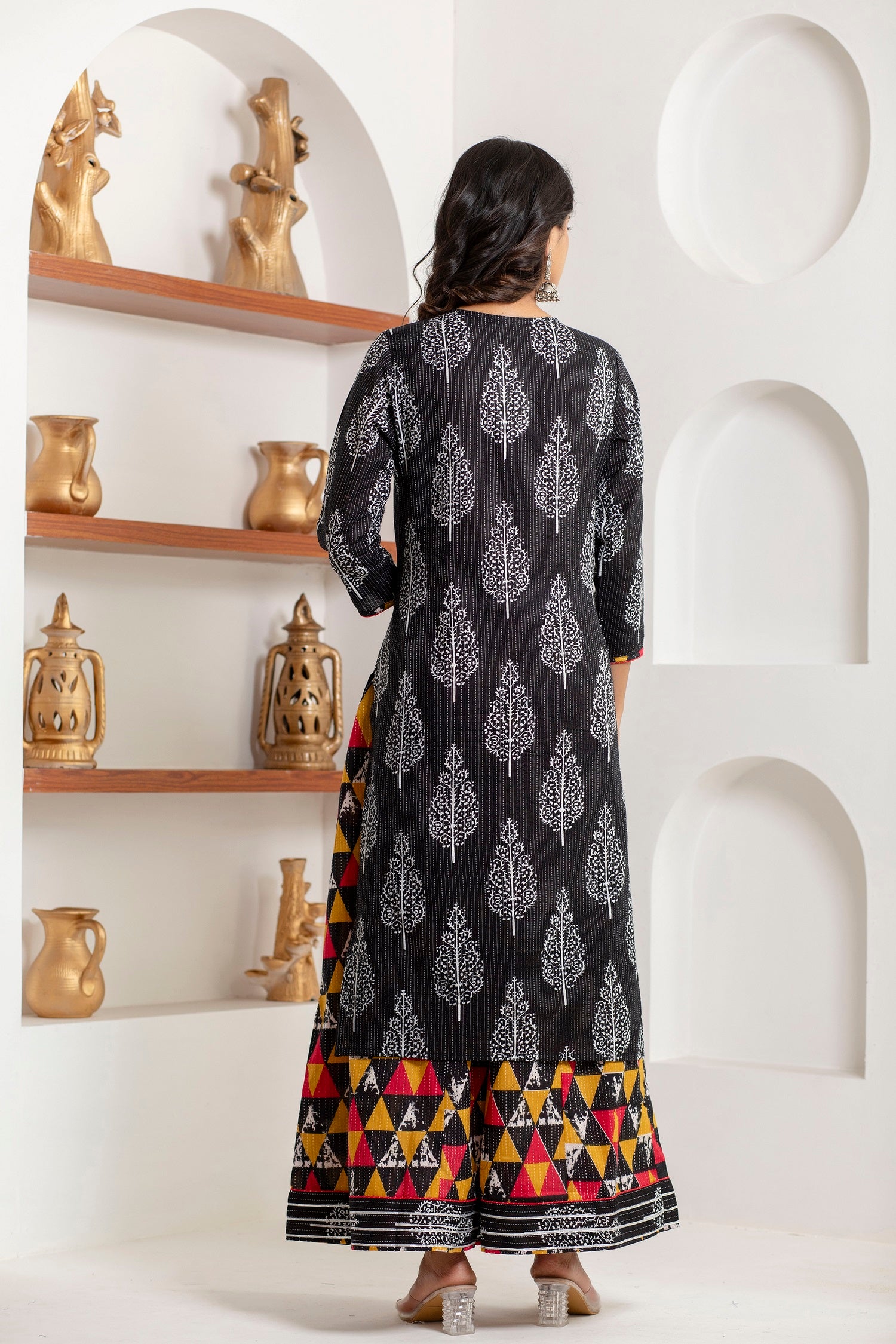 back view of women’s cotton Jaipuri kurta Skirt set