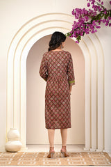 back view of women’s cotton Jaipuri printed kurti
