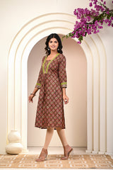 side view of Maroon cotton block print kurti for women