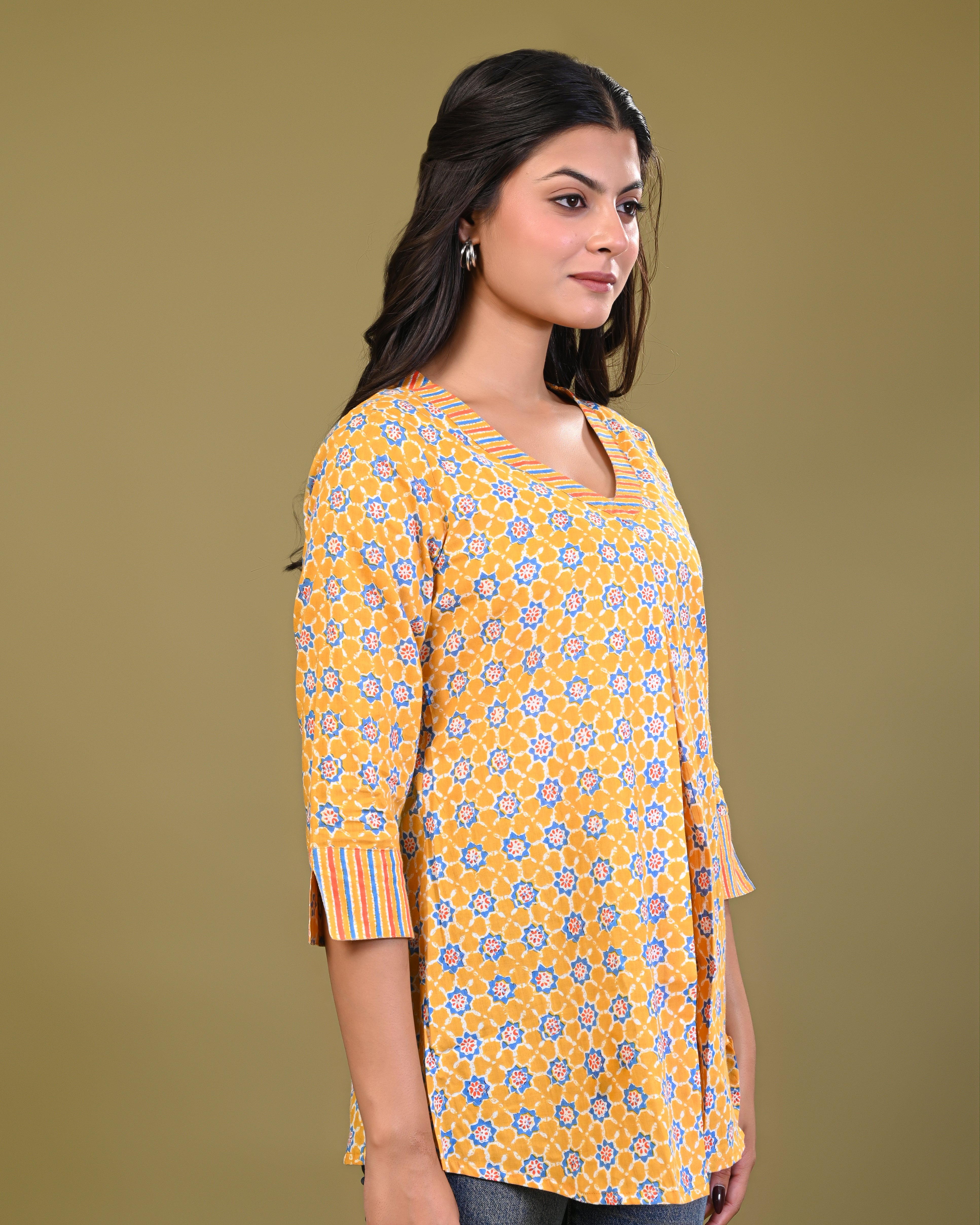 side view of cotton block print top for women