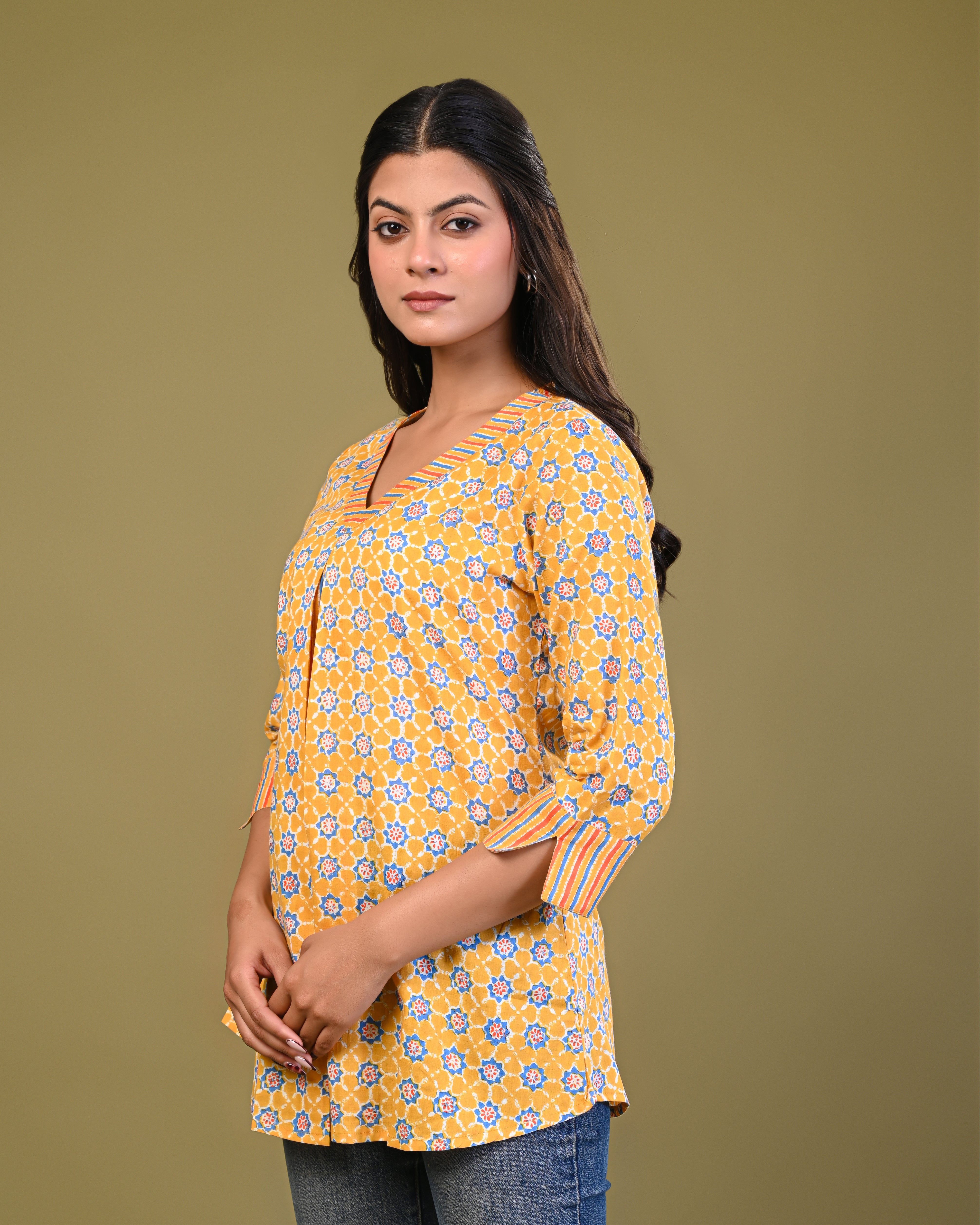 side view of cotton block print top for women