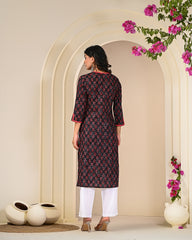 back view of women’s cotton Jaipuri printed kurti