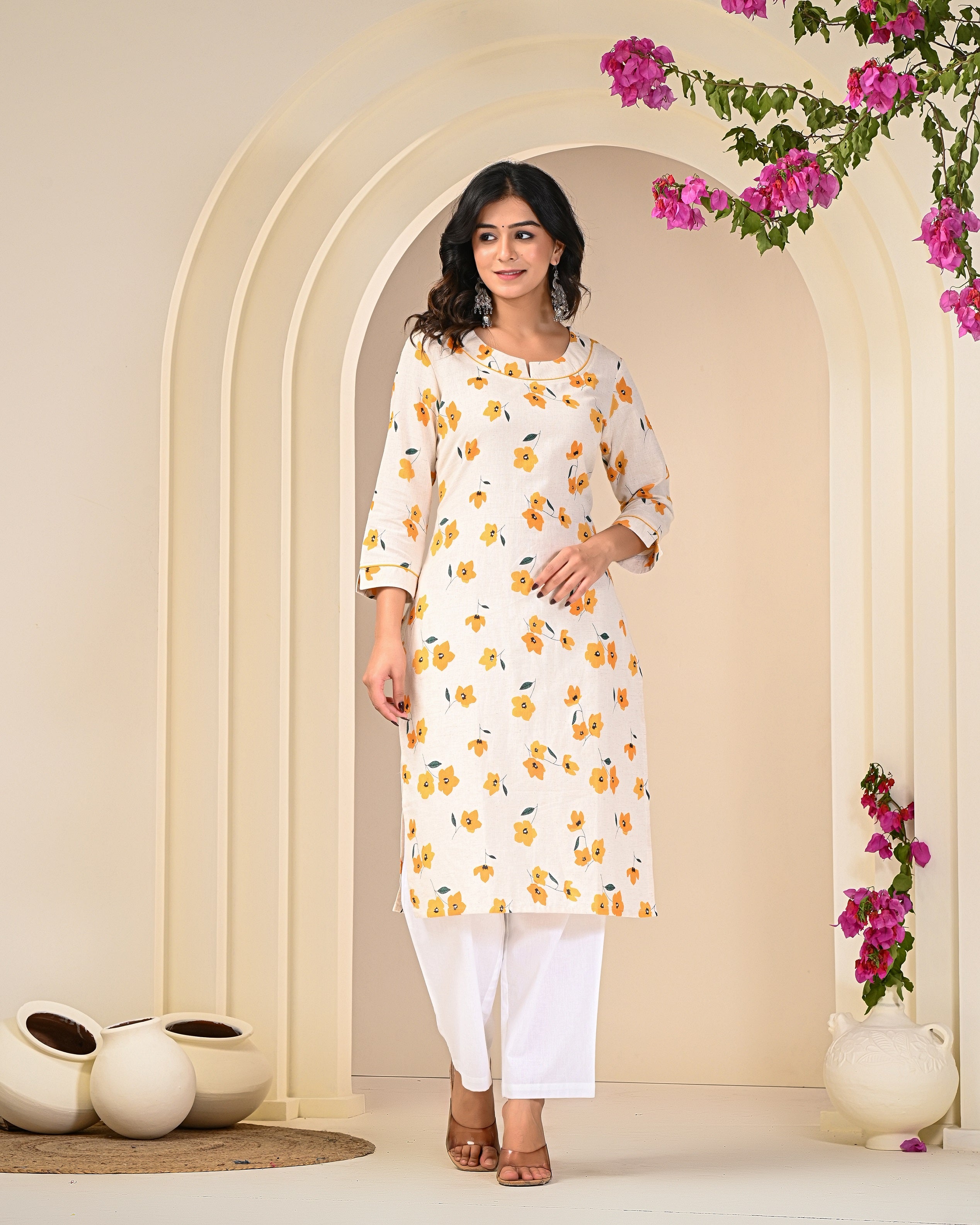 women’s Off White pure cotton Jaipuri block printed kurti