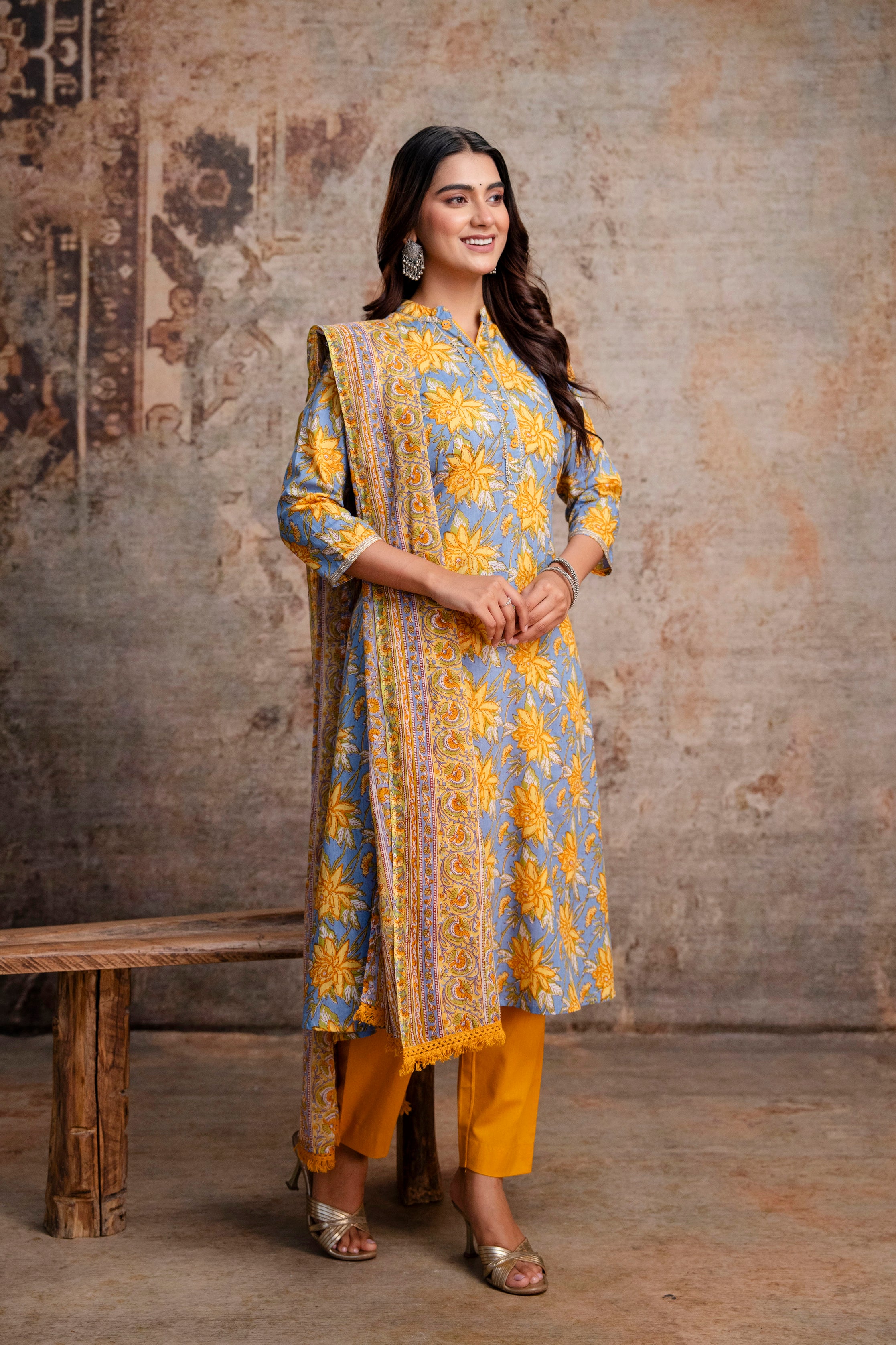 Greyish Blue Floral Printed Pure Cotton Straight Kurta with Trousers & Printed Dupatta
