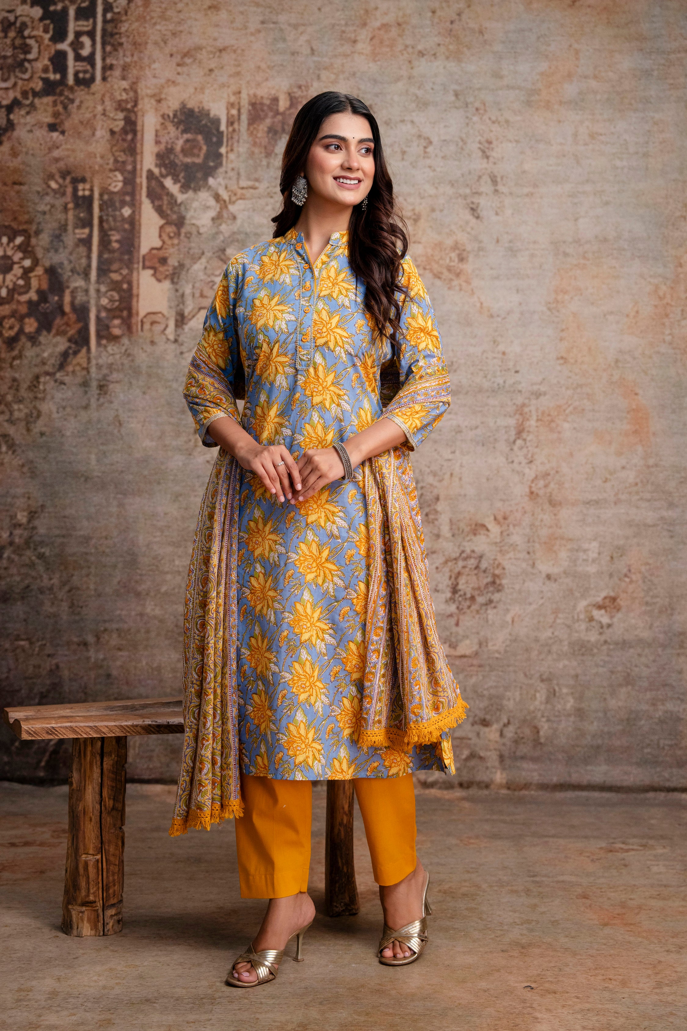 Greyish Blue Floral Printed Pure Cotton Straight Kurta with Trousers & Printed Dupatta