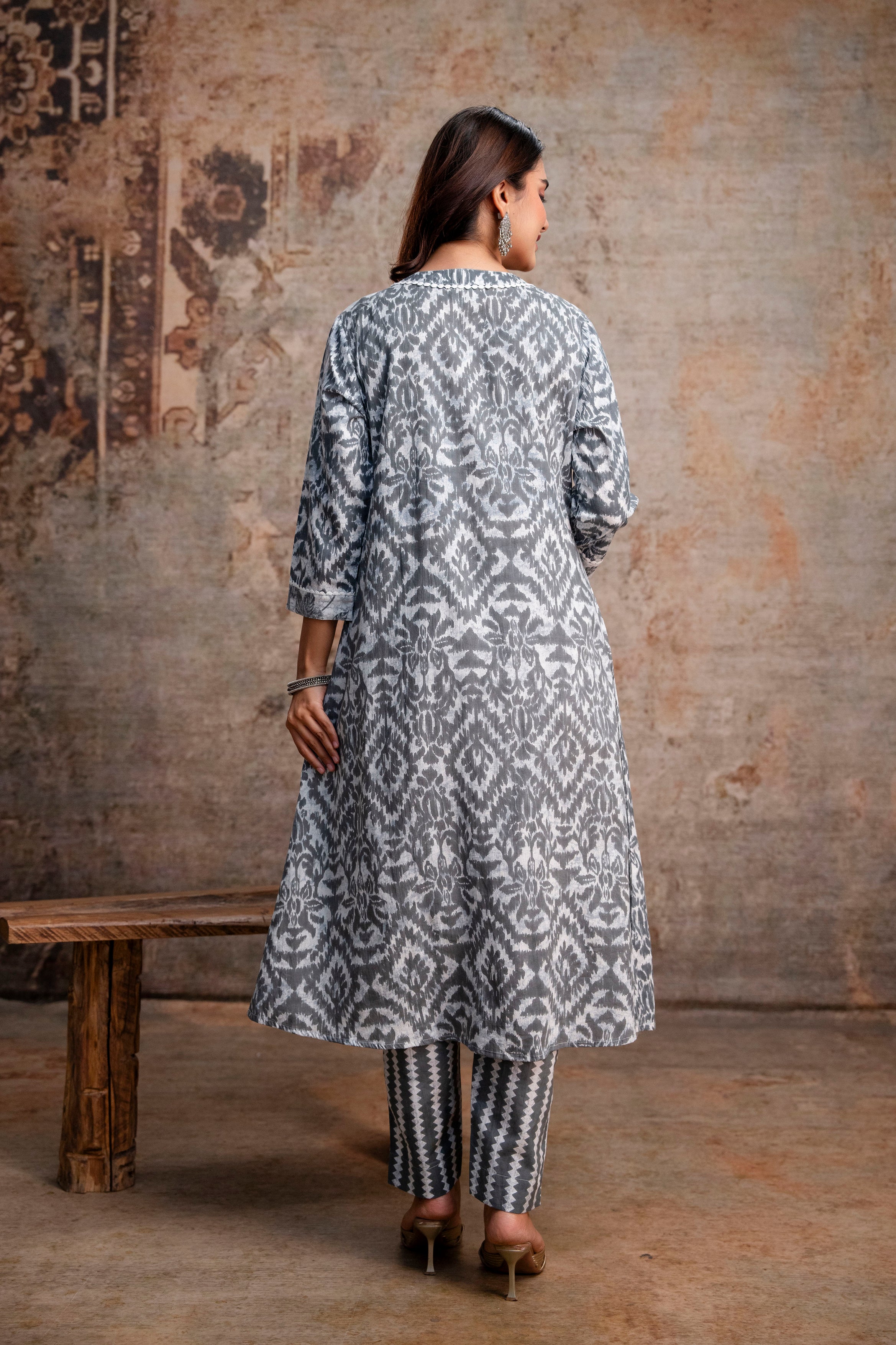 Grey & White Leaf Print Pure Cotton Kurta with Chevron Trousers & Dupatta