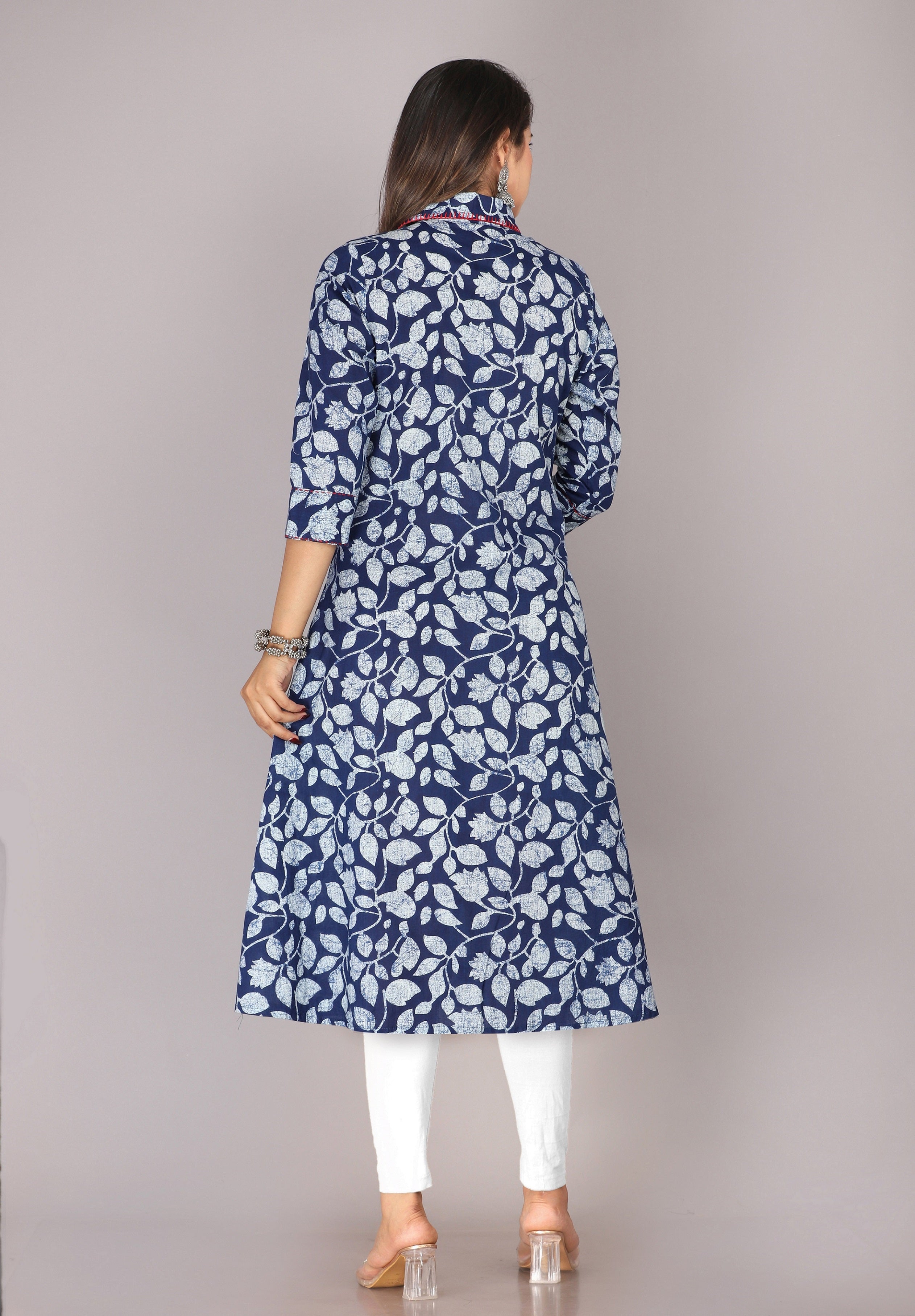 back view of women’s cotton Jaipuri printed kurti